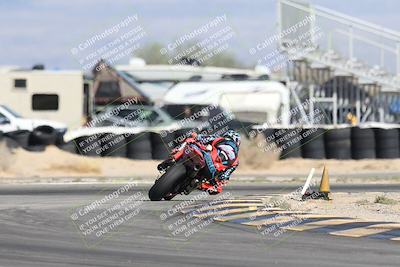 media/Nov-16-2025-Race Pace (Sun) [[8c5fa54630]]/Non Verified Riders (1st 20 Minutes)/4-Turn 16 (1116am)/